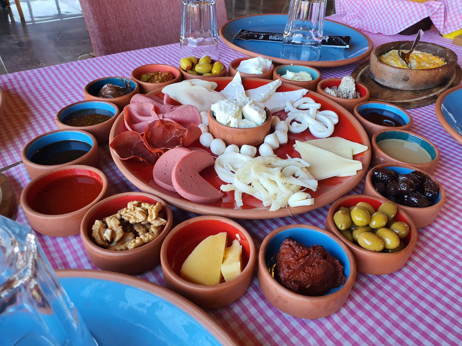 Trabzon Kahvaltısı