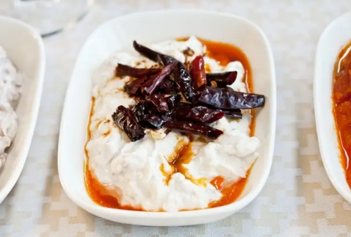 Acılı Yoğurt Dip